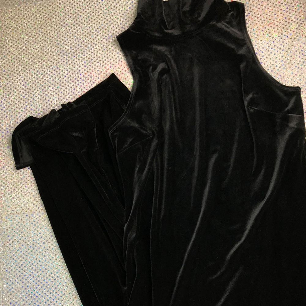 Turtle neck maxi dress w/ slits!